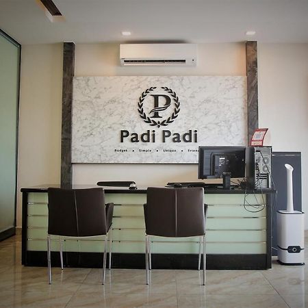 Padi Padi Hotel 加央 外观 照片