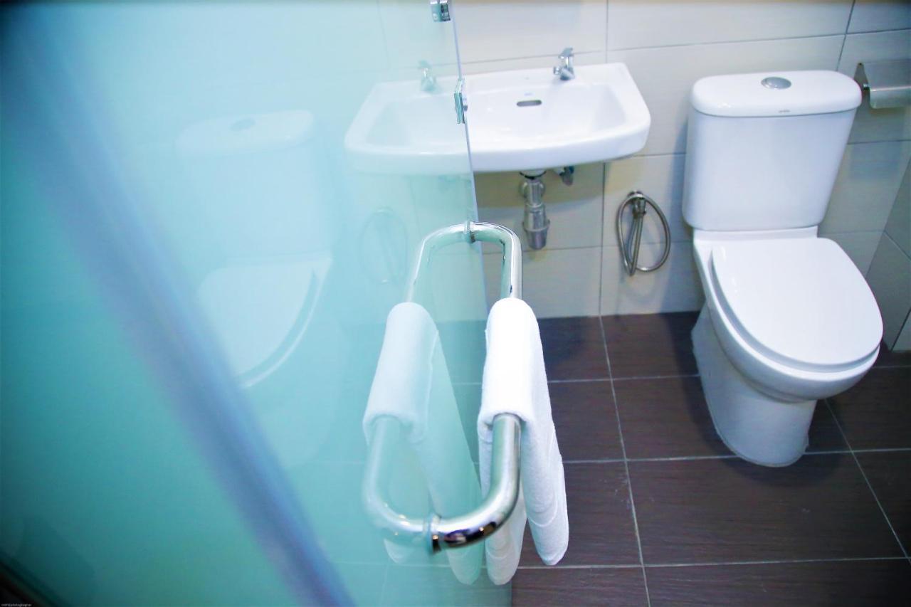 Padi Padi Hotel 加央 外观 照片